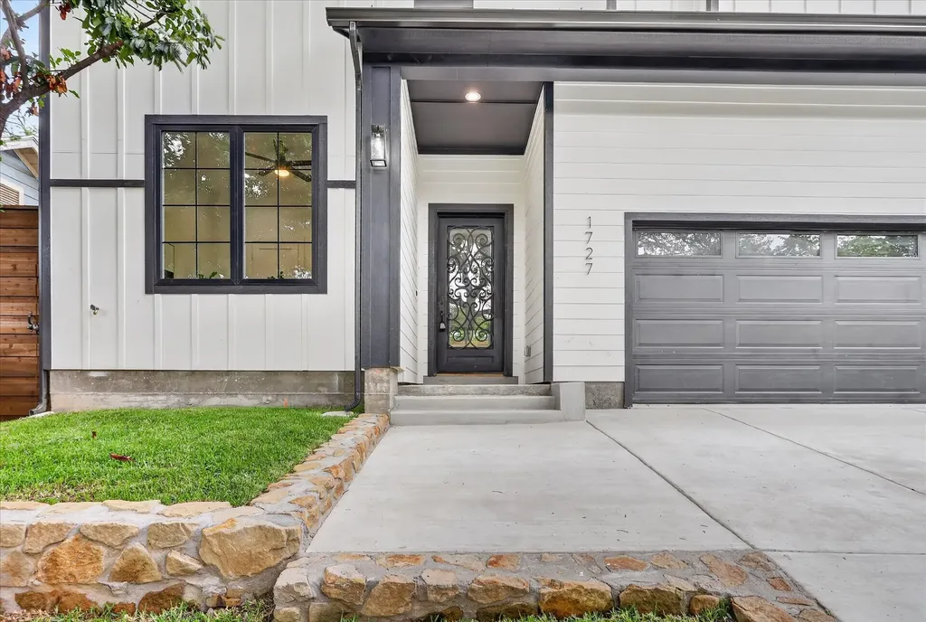 1727 Ramsey Dallas TX 75216