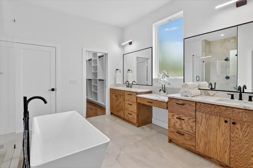 1727 Ramsey Dallas TX 75216