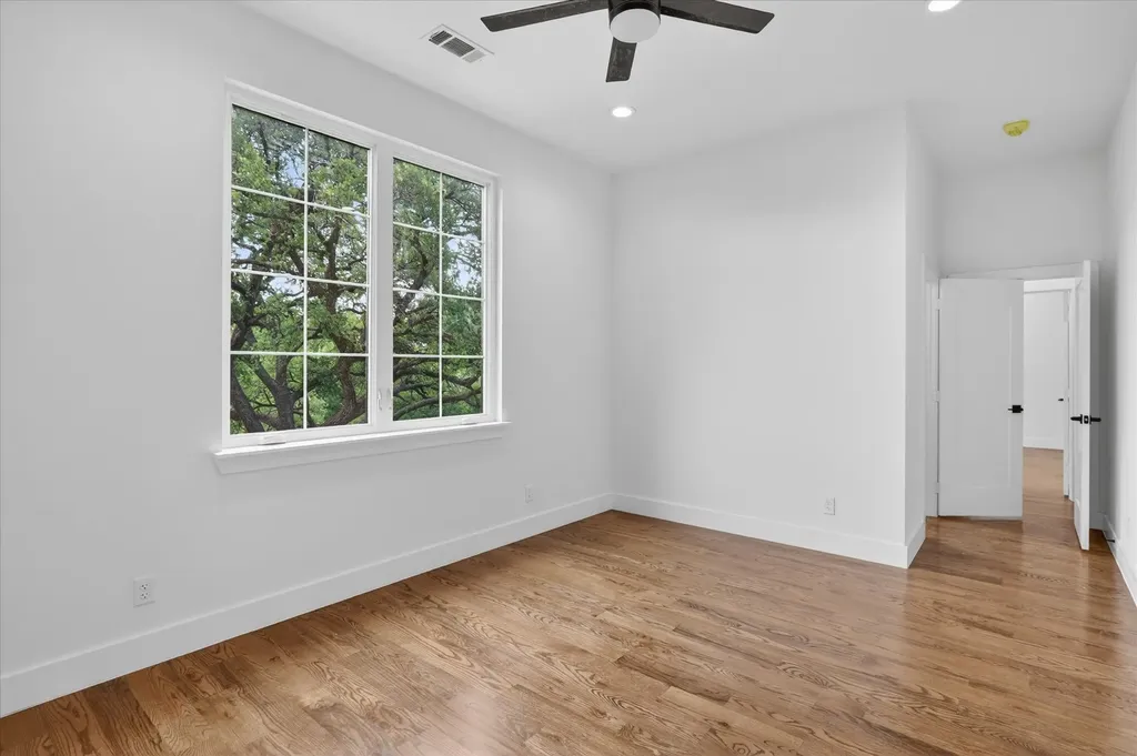 1727 Ramsey Dallas TX 75216