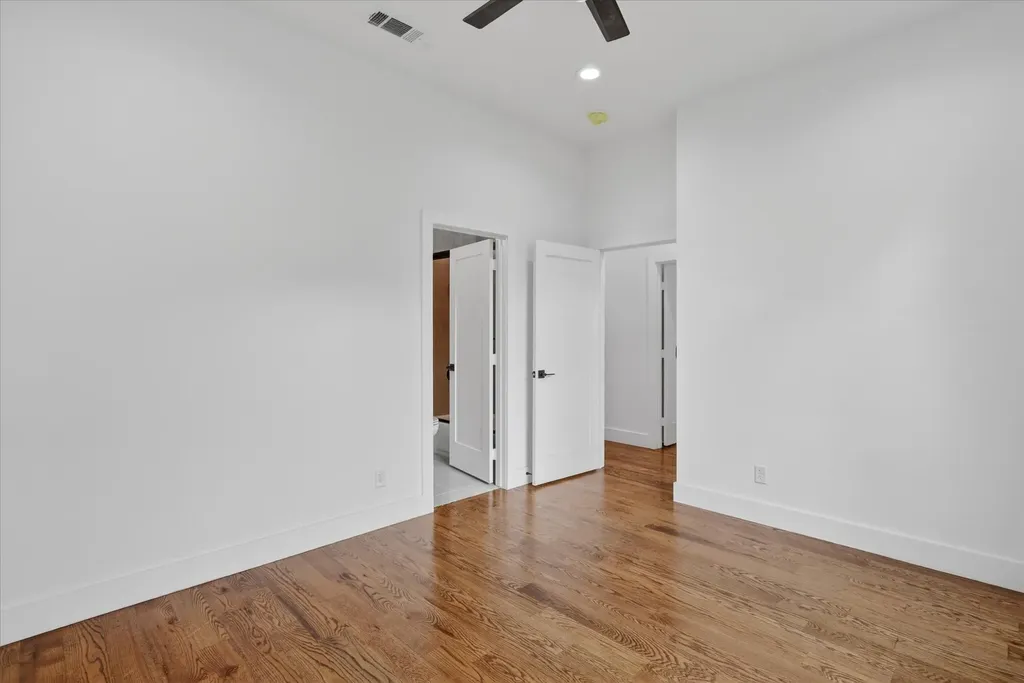 1727 Ramsey Dallas TX 75216