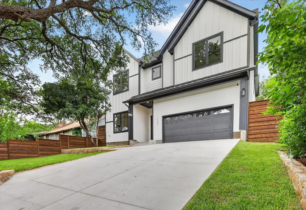 1727 Ramsey Dallas TX 75216