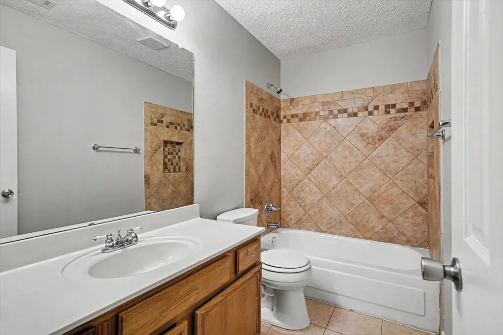 8844 Mystic Trail Fort Worth TX 76118