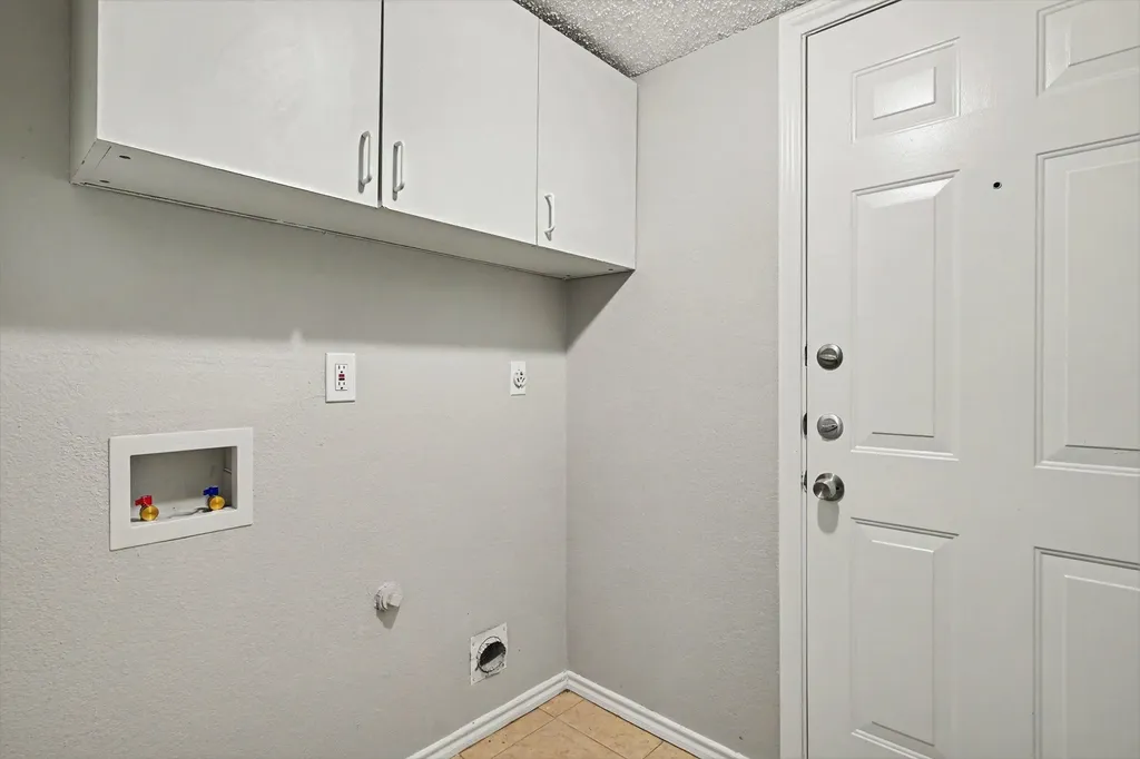 8844 Mystic Trail Fort Worth TX 76118