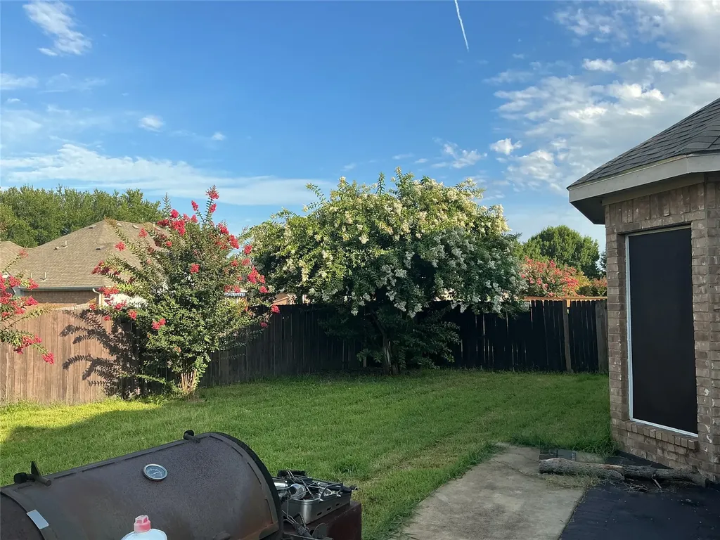 2000 Peck Street Glenn Heights TX 75154