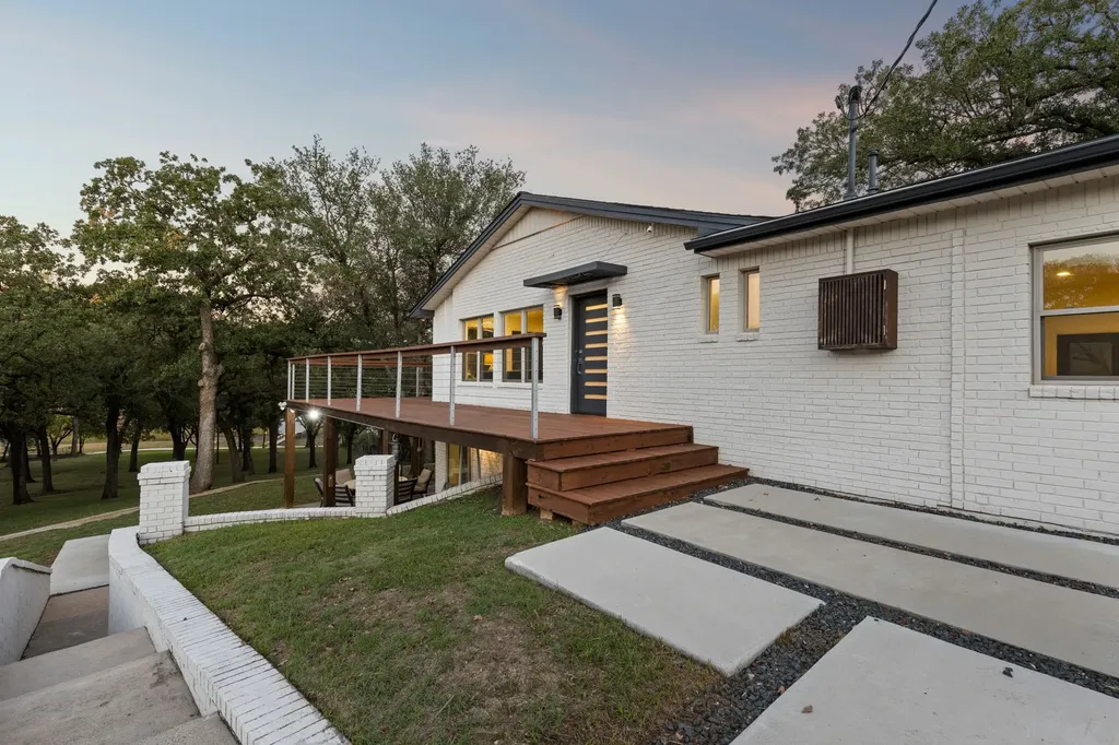 7342 Briar Road Azle TX 76020