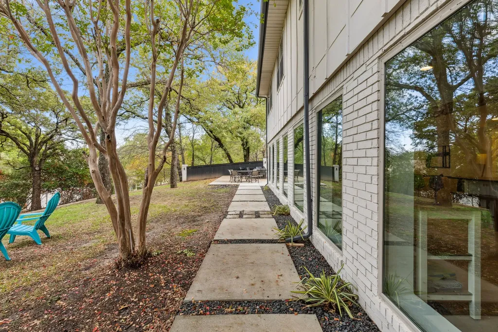 7342 Briar Road Azle TX 76020