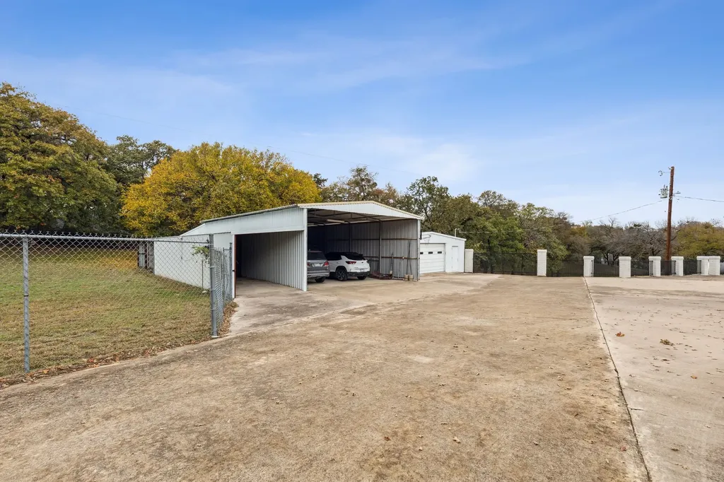 7342 Briar Road Azle TX 76020