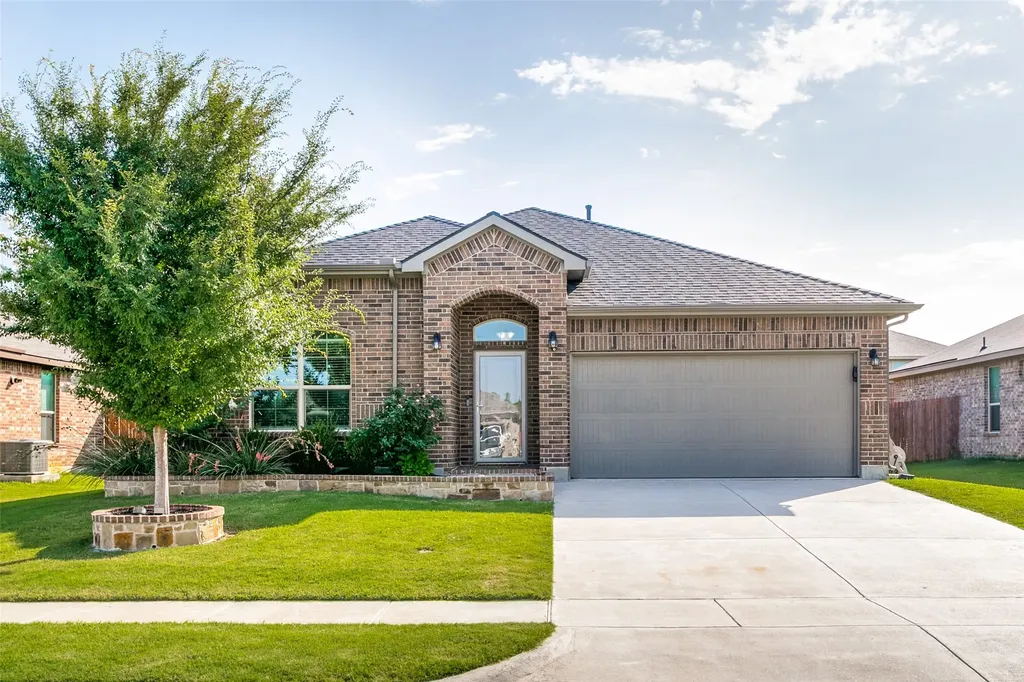 1212 Pacifica Trail Cleburne TX 76033