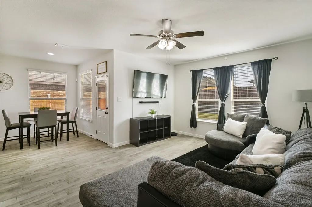 1212 Pacifica Trail Cleburne TX 76033