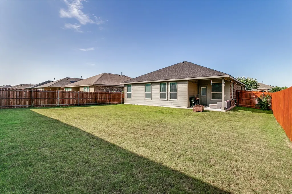 1212 Pacifica Trail Cleburne TX 76033