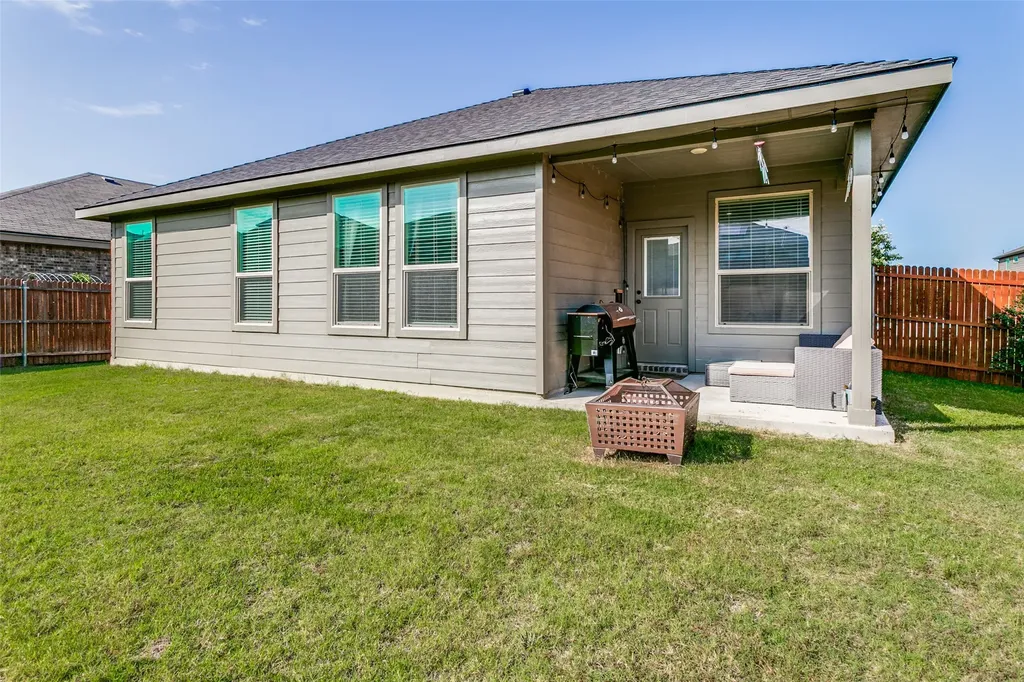 1212 Pacifica Trail Cleburne TX 76033