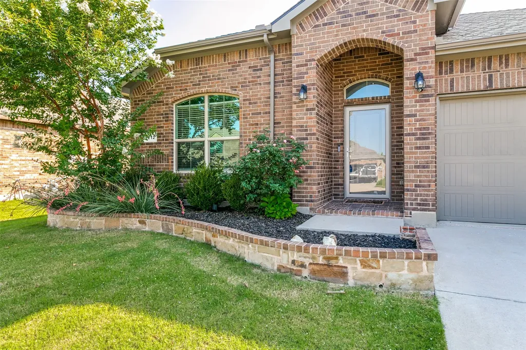 1212 Pacifica Trail Cleburne TX 76033