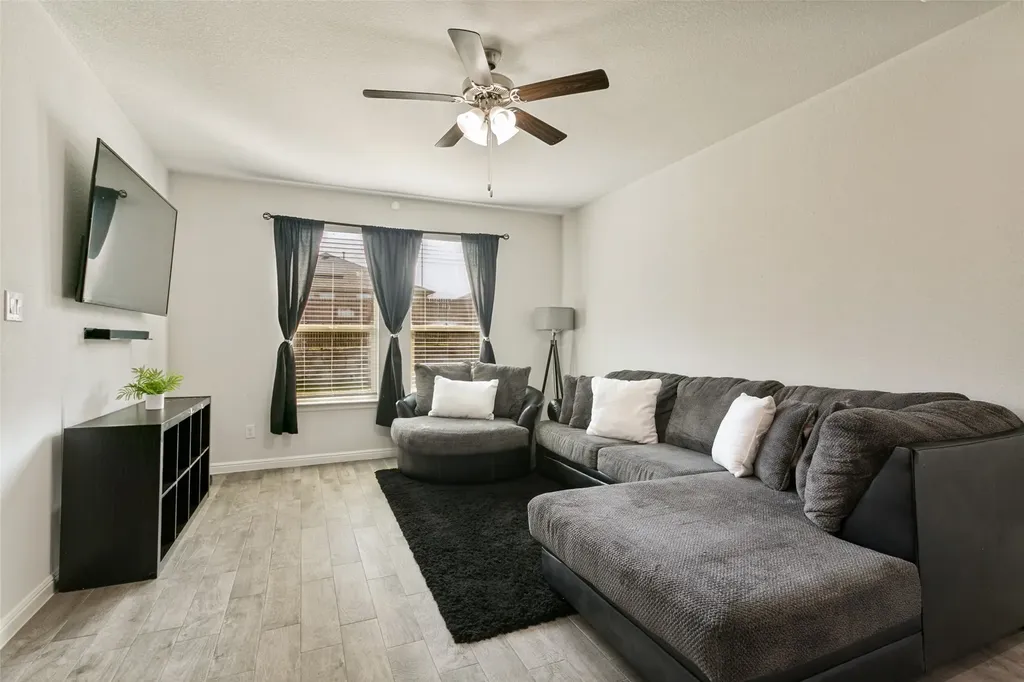 1212 Pacifica Trail Cleburne TX 76033