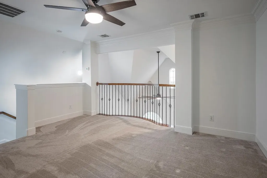 4144 Towne Green Circle Addison TX 75001