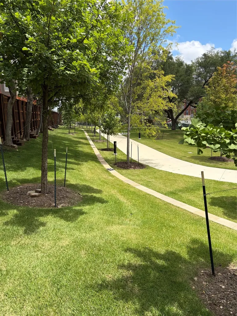4144 Towne Green Circle Addison TX 75001