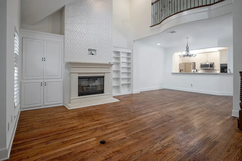 4144 Towne Green Circle Addison TX 75001