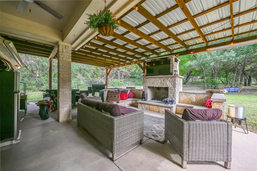 791 Trailwood Drive Weatherford TX 76085