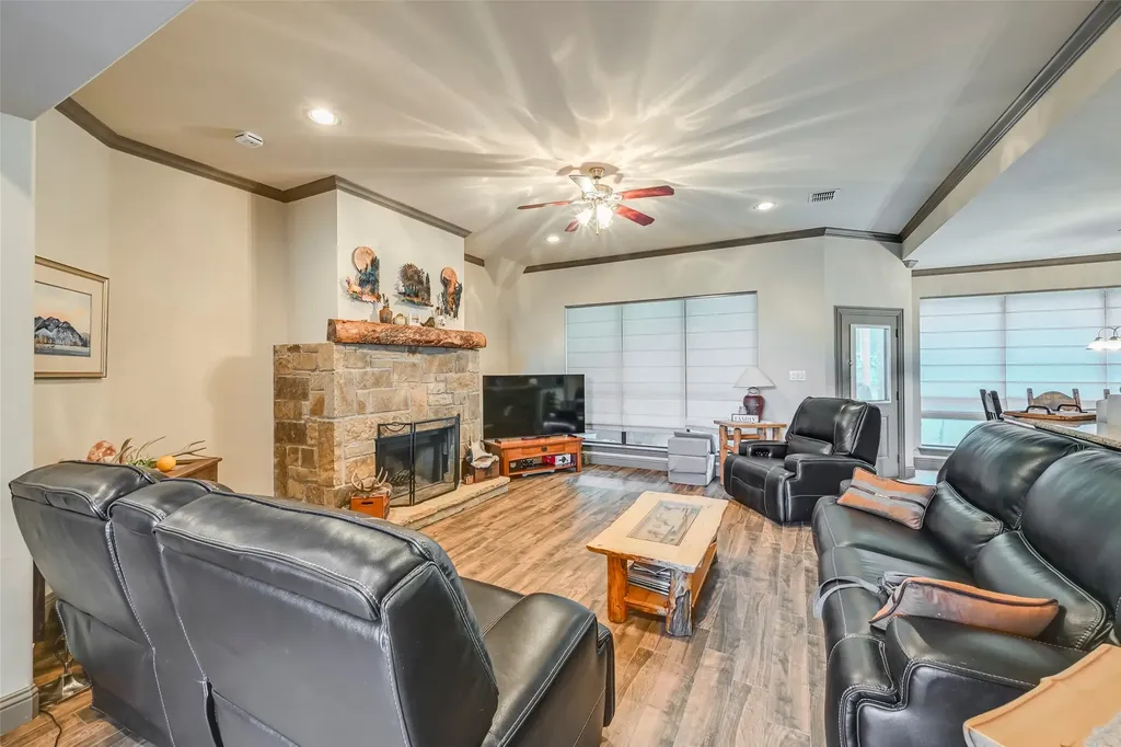 791 Trailwood Drive Weatherford TX 76085