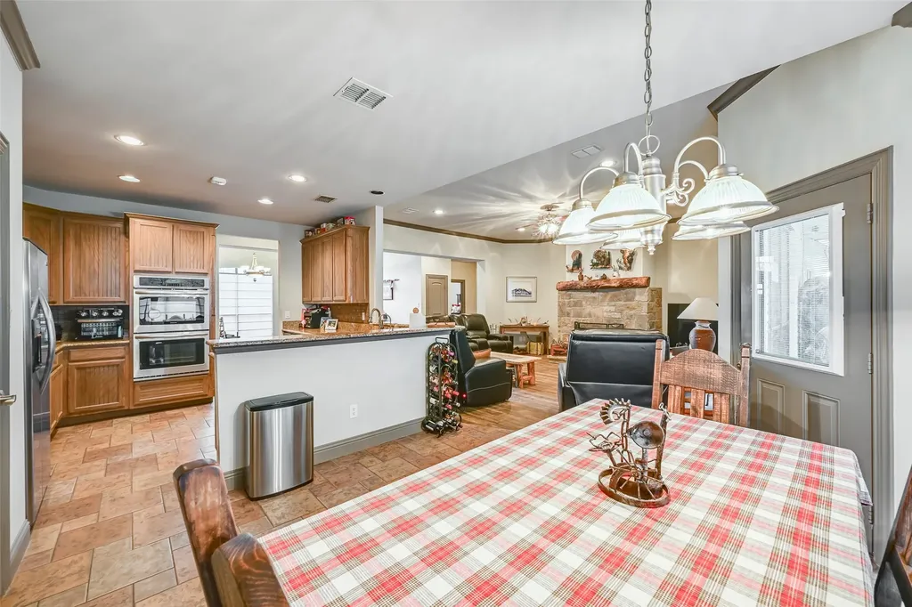 791 Trailwood Drive Weatherford TX 76085