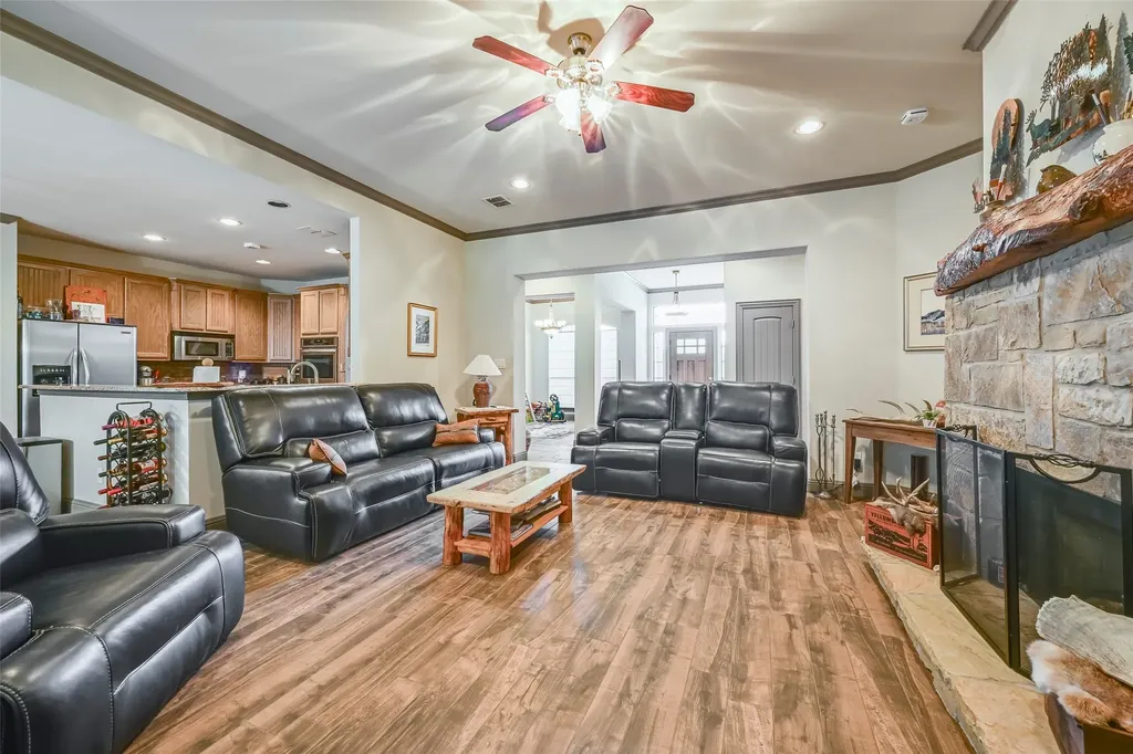 791 Trailwood Drive Weatherford TX 76085