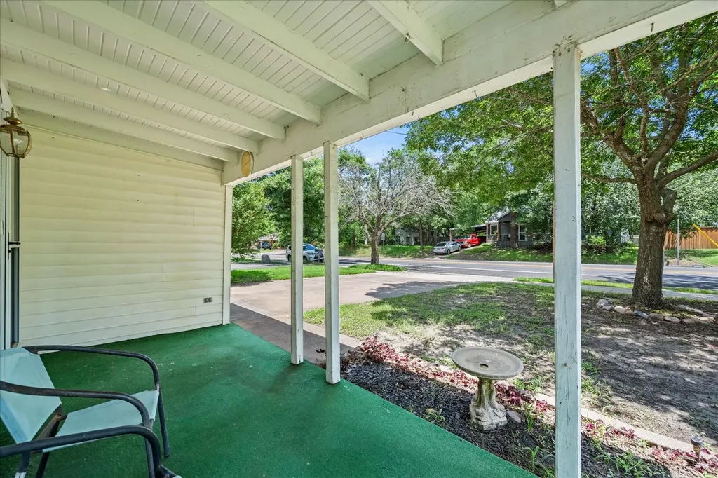 706 S Santa Fe Street Wolfe City TX 75496