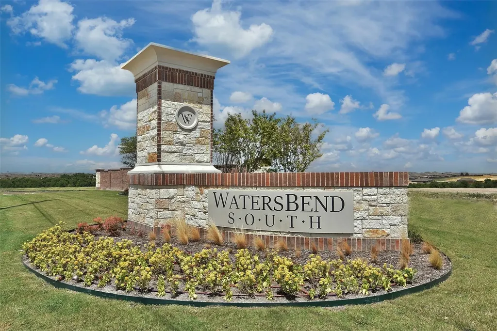 9345 Herringbone Drive Fort Worth TX 76131
