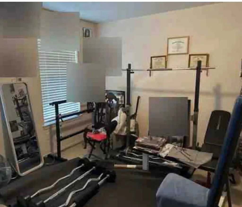 220 Maplecrest Drive Desoto TX 75115