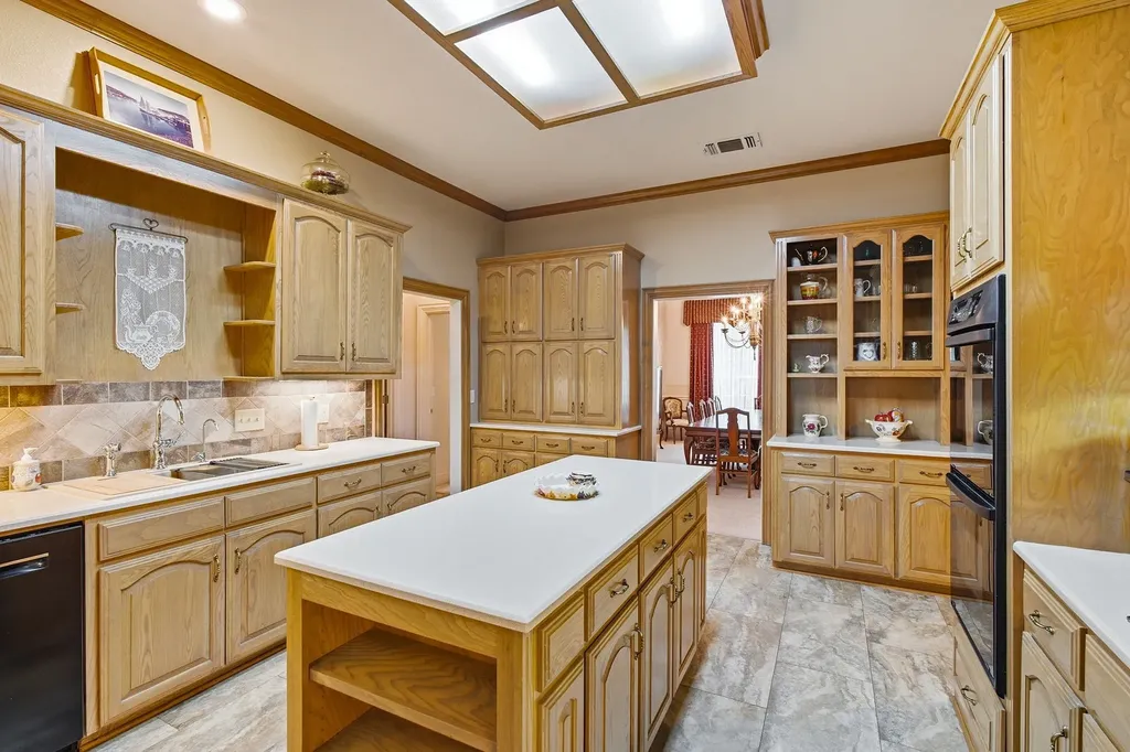 710 Glenwood Circle Fairview TX 75069