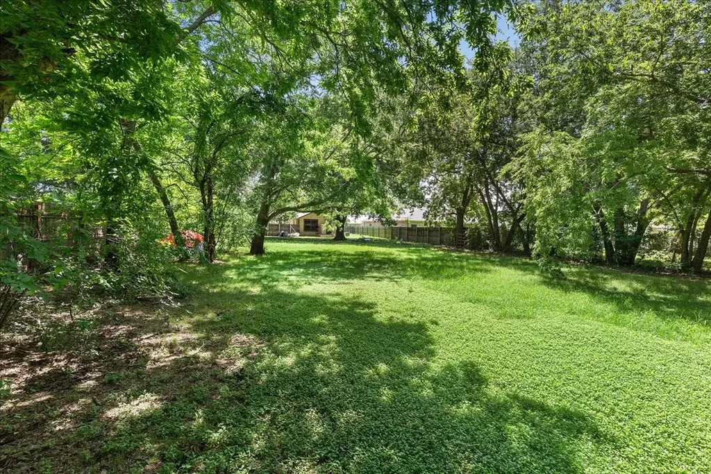 1311 S Clements Street Gainesville TX 76240