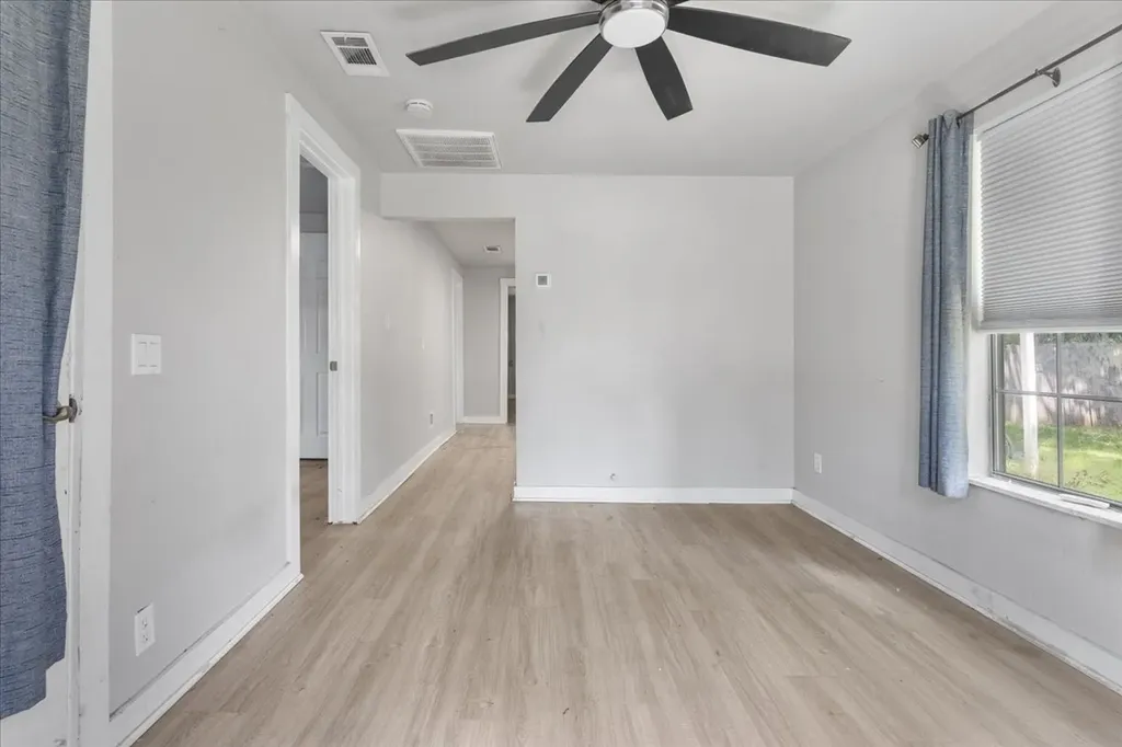 1311 S Clements Street Gainesville TX 76240