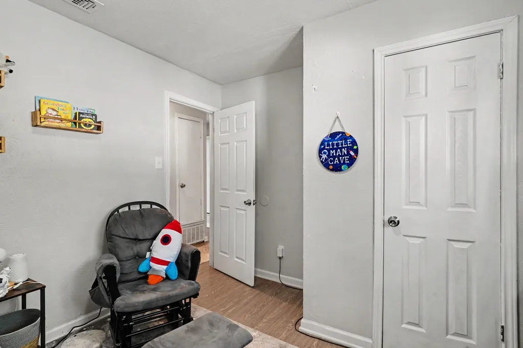 1608 Natches Drive Arlington TX 76014