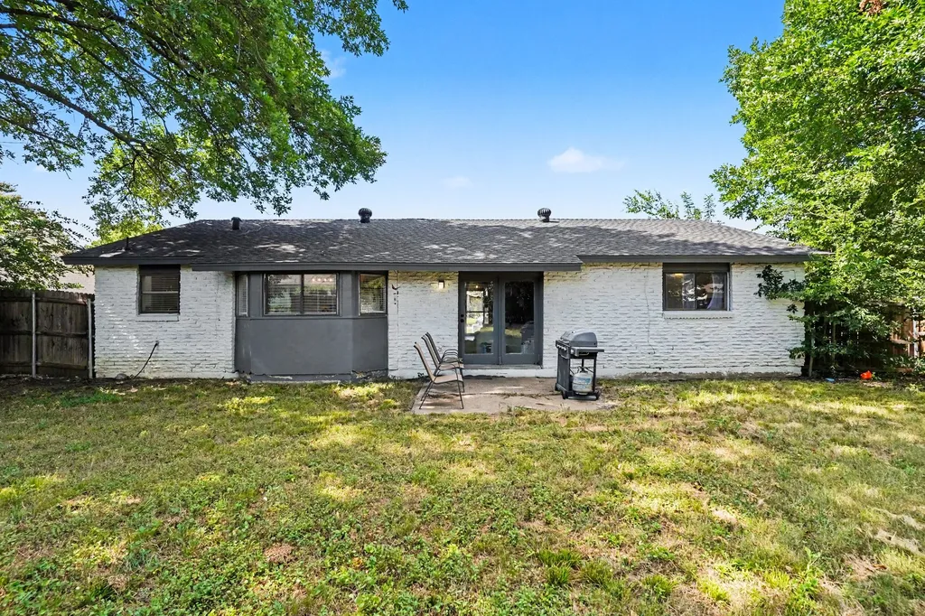 1608 Natches Drive Arlington TX 76014