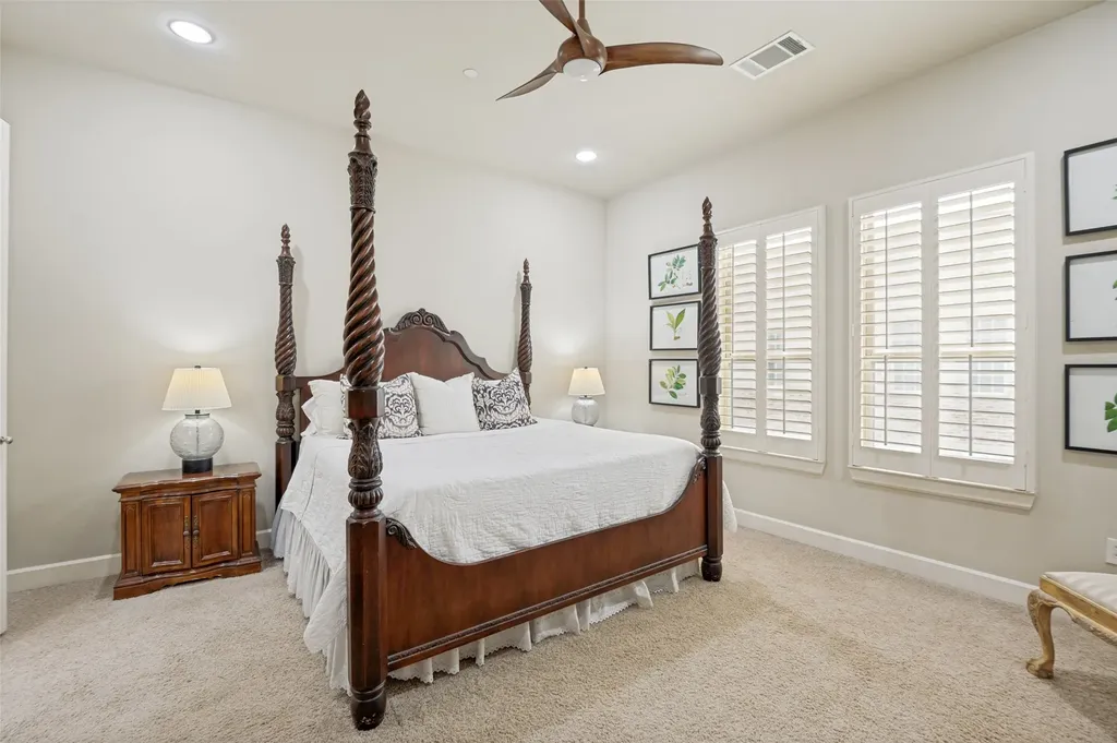 7333 Valley View Lane Dallas TX 75240