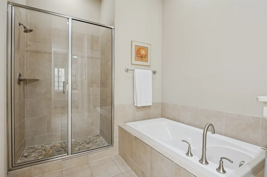 7333 Valley View Lane Dallas TX 75240