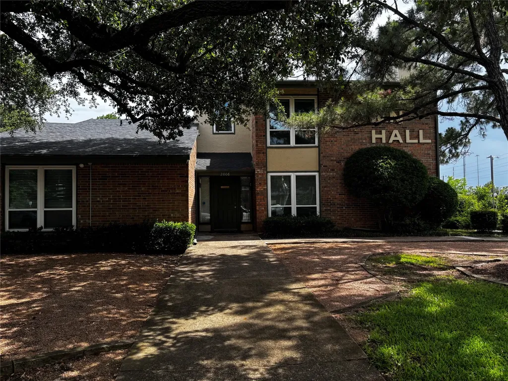 2011 Towngate Drive Garland TX 75041