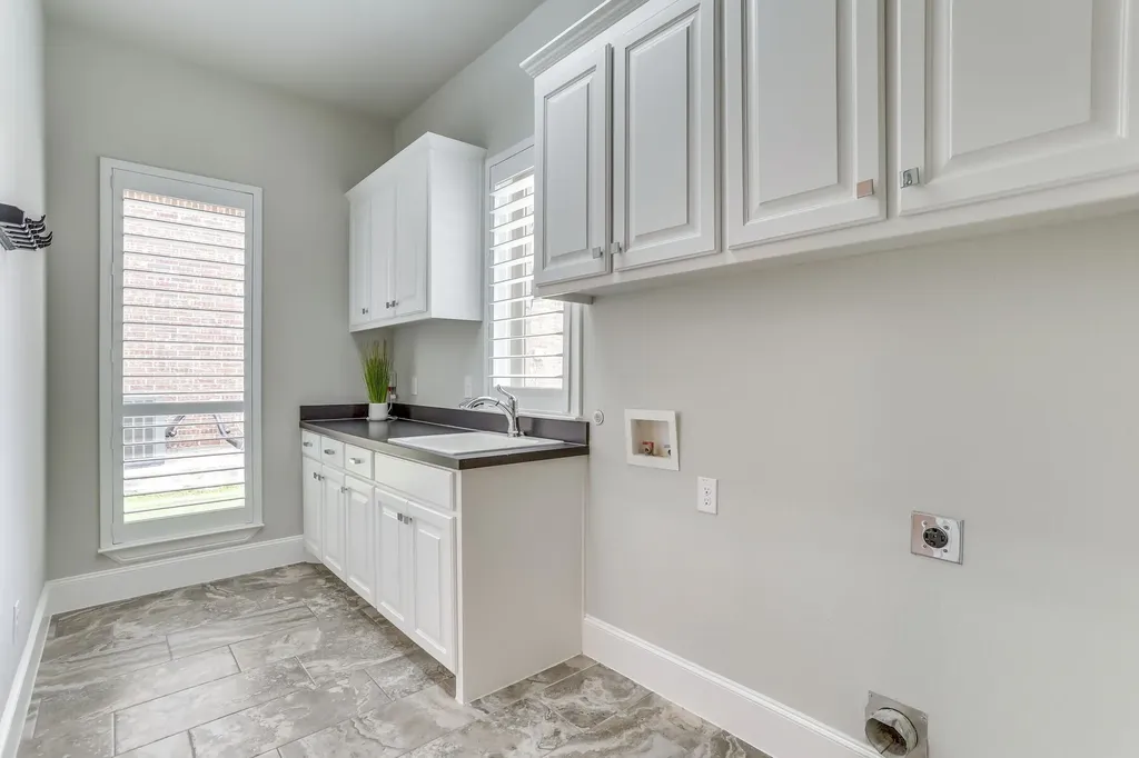 6444 Hawks Ridge Drive North Richland Hills TX 76182