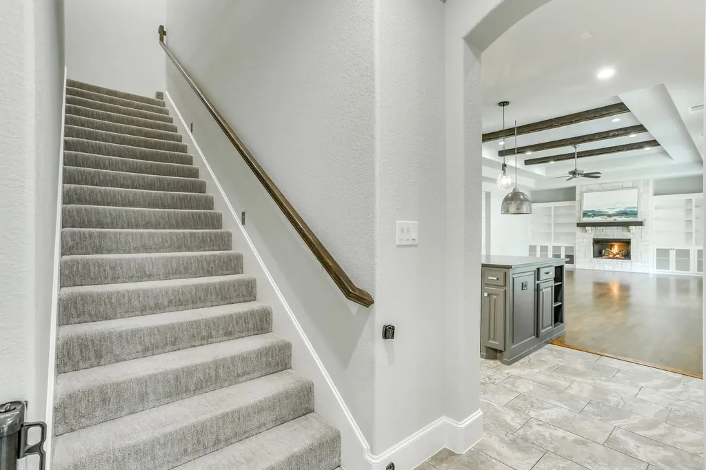 6444 Hawks Ridge Drive North Richland Hills TX 76182