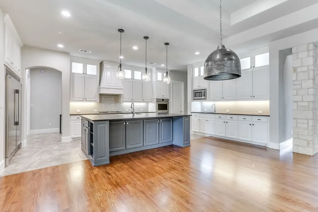 6444 Hawks Ridge Drive North Richland Hills TX 76182