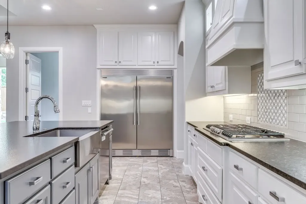 6444 Hawks Ridge Drive North Richland Hills TX 76182