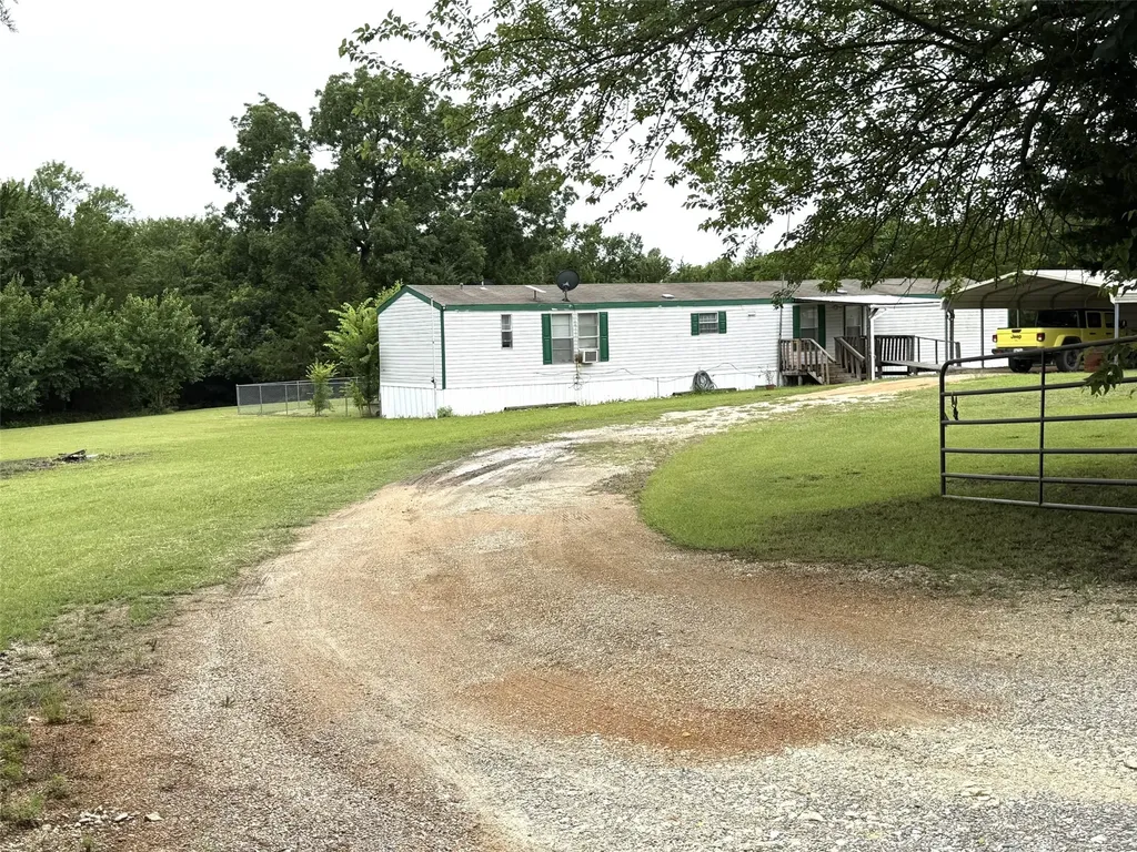 1140 One Mile Lane Bells TX 75414