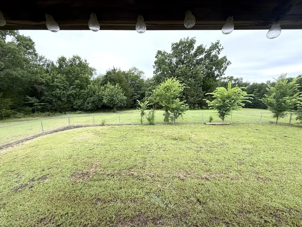 1140 One Mile Lane Bells TX 75414
