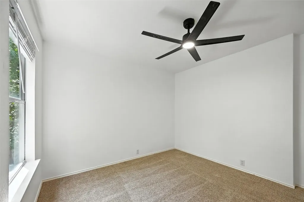 6218 Everglade Road Dallas TX 75227