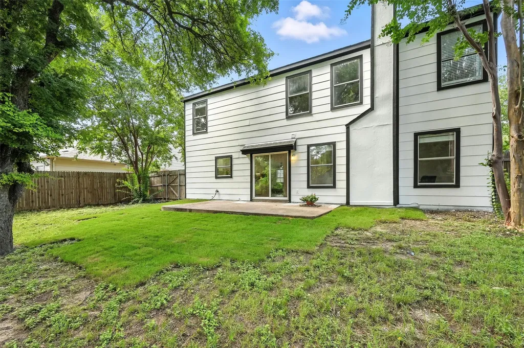 6218 Everglade Road Dallas TX 75227