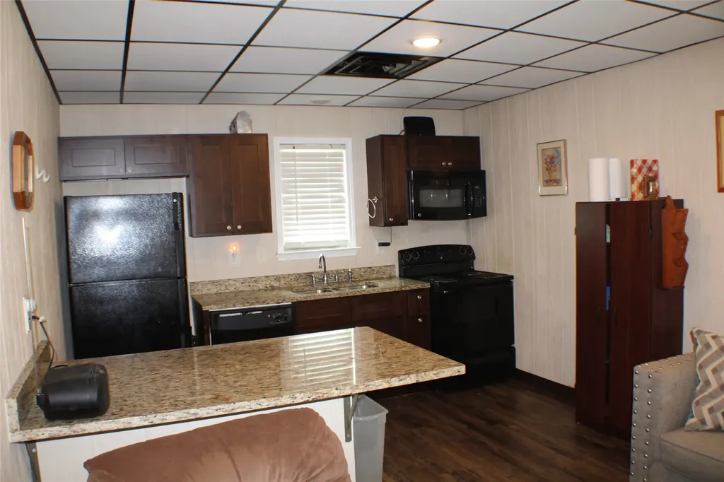 104 Truitt Naples TX 75568