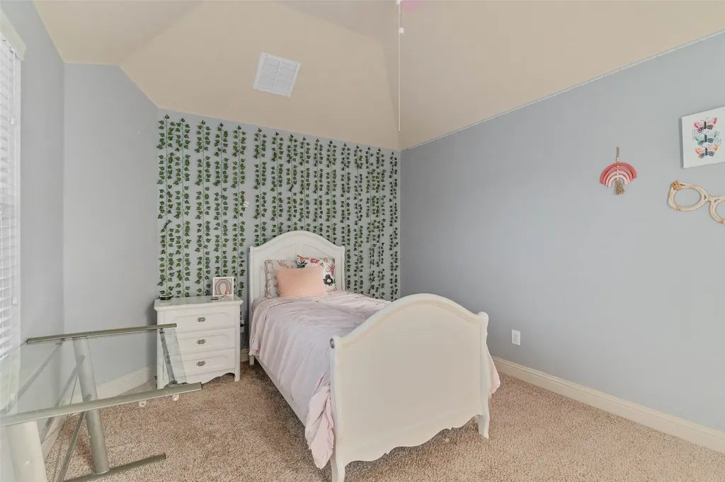 6809 Edwards Road Denton TX 76208