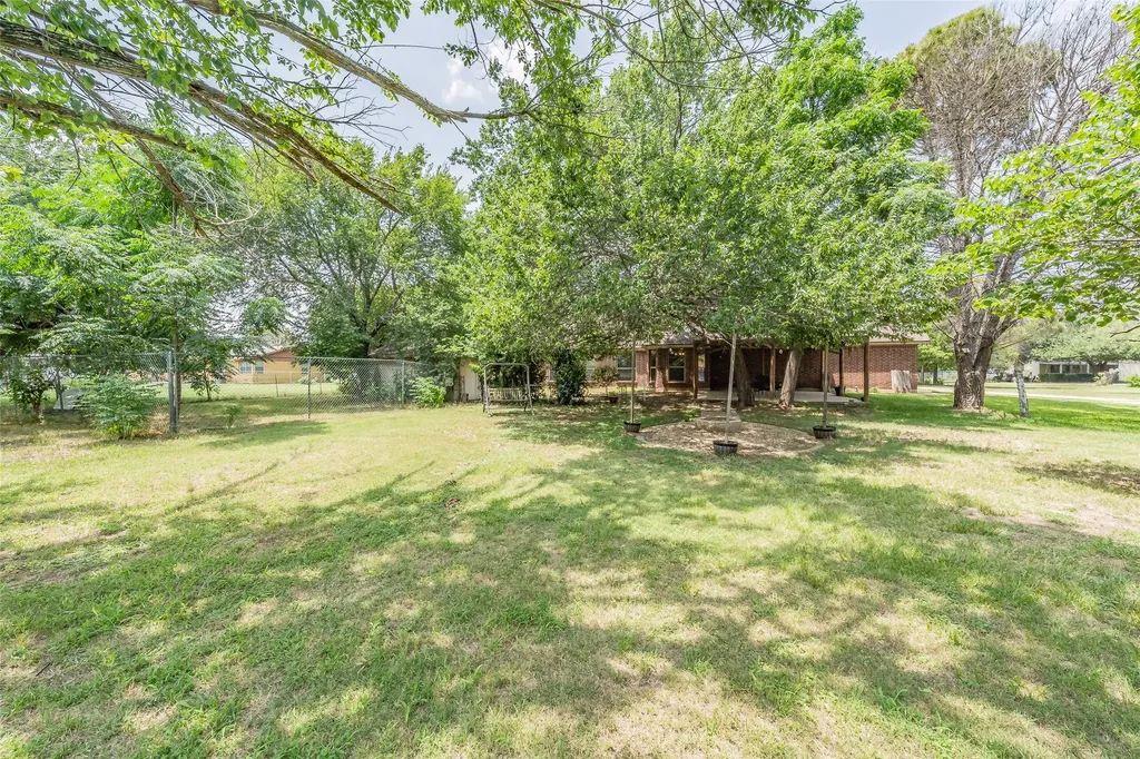 800 Stella Mae Drive Fort Worth TX 76028