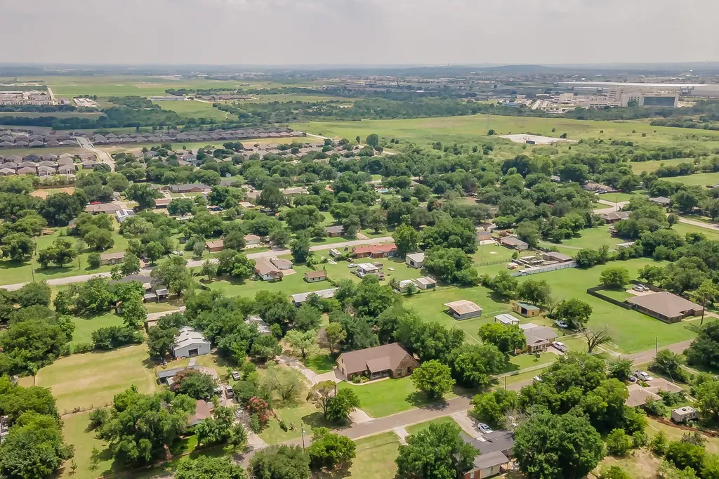 800 Stella Mae Drive Fort Worth TX 76028