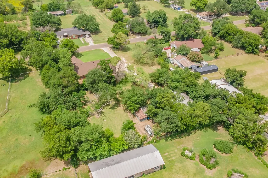 800 Stella Mae Drive Fort Worth TX 76028