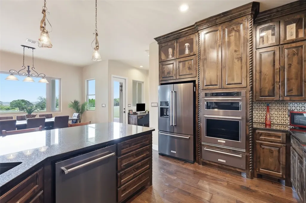 158 Private Road 2656 Walnut Springs TX 76690