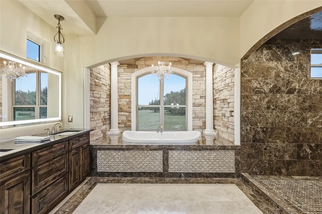158 Private Road 2656 Walnut Springs TX 76690